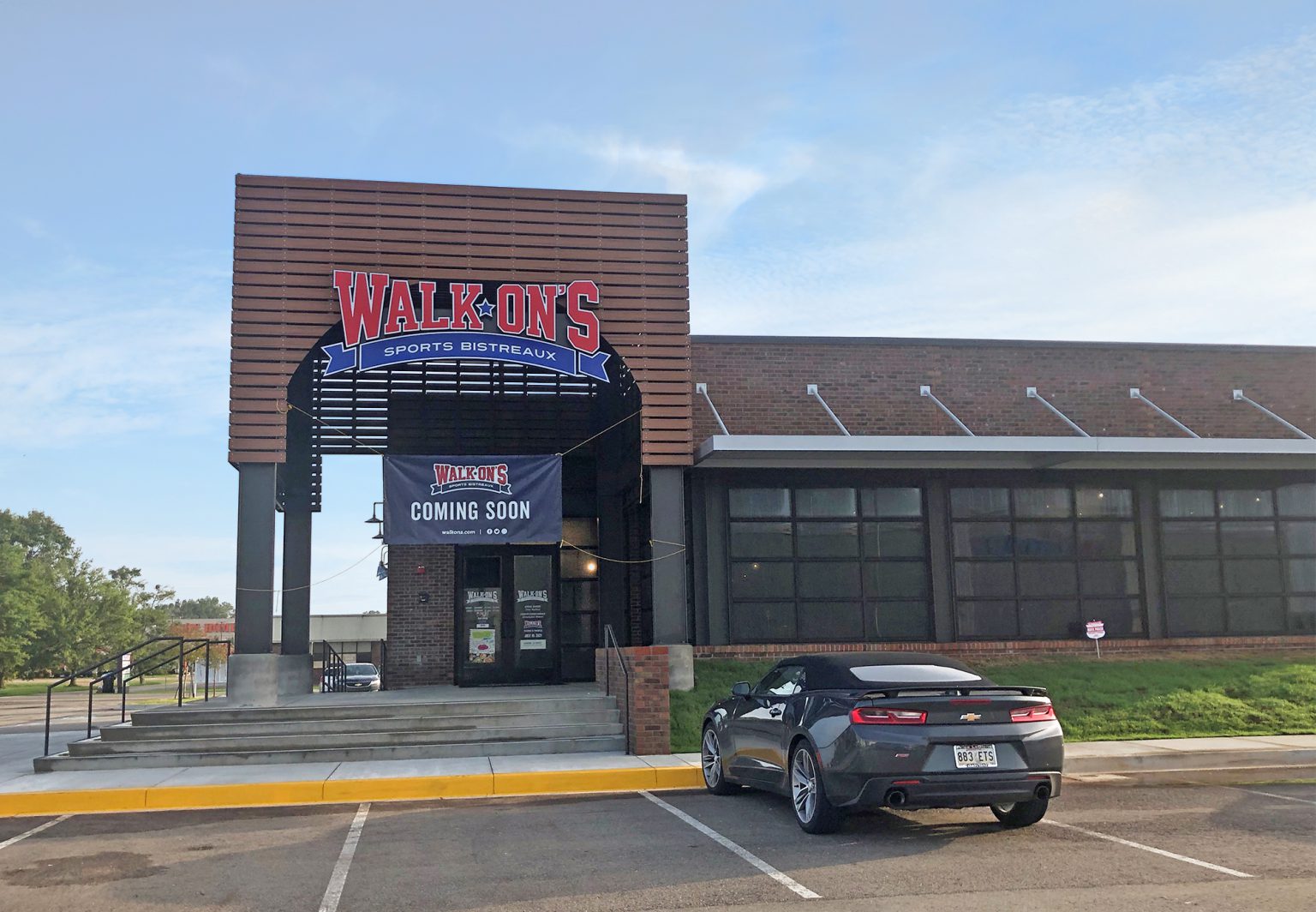 Walk-On’s Sports Bistreaux at Hammond Square Opens July 19th | Stirling